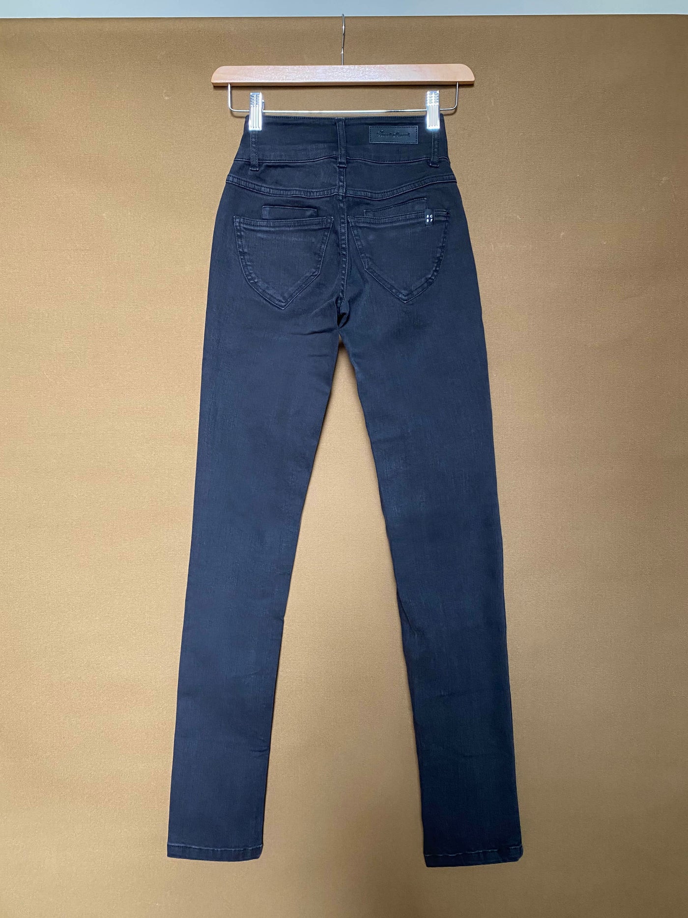Taille Mi-Haute, noir délavé - taille 32/34